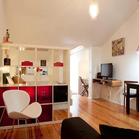Apartment Myplace - Principe Real Studio Lisbon