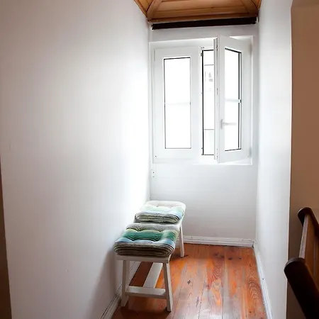 Myplace - Principe Real Studio Лиссабон